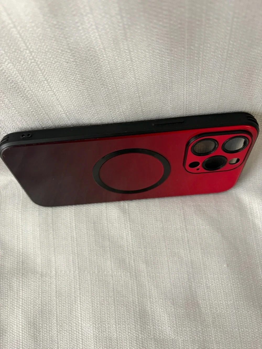 MagSafe Case for iPhone 14 Pro Max  Red– Excellent Condition(F140)